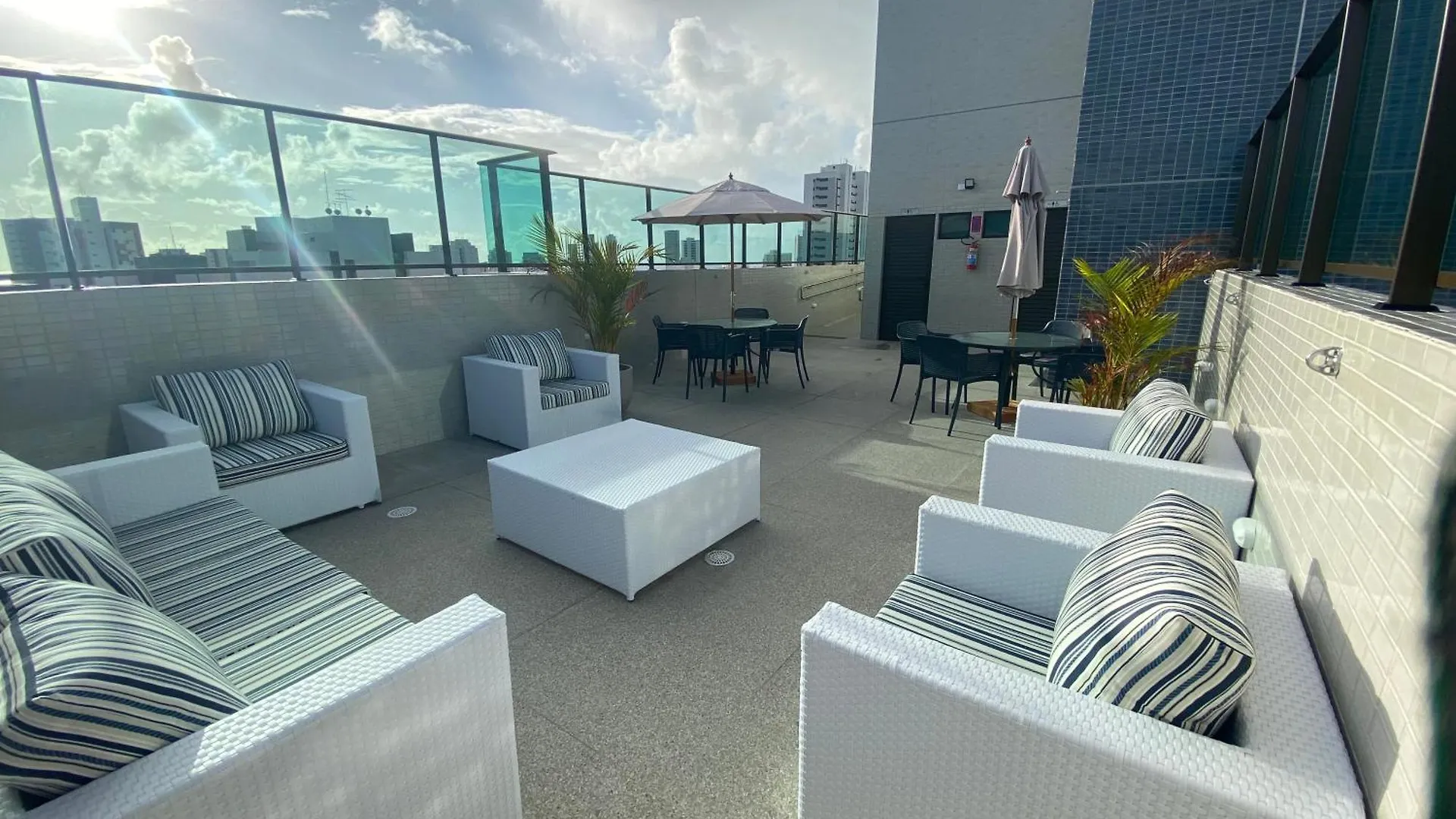 Modern & Cozy Studio Near Beach Recife Apartament